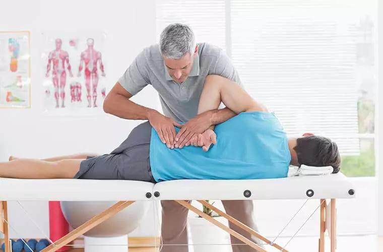 فیزیوتراپی کمر در منزل